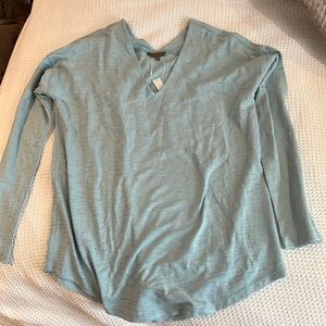 Lilla P v-neck long sleeve t-shirt